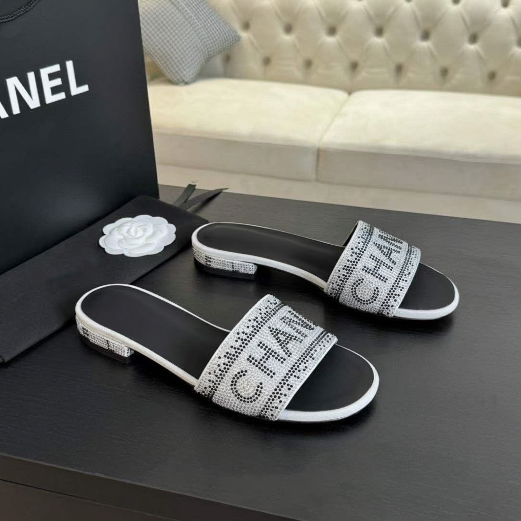 CHANEL FLAT