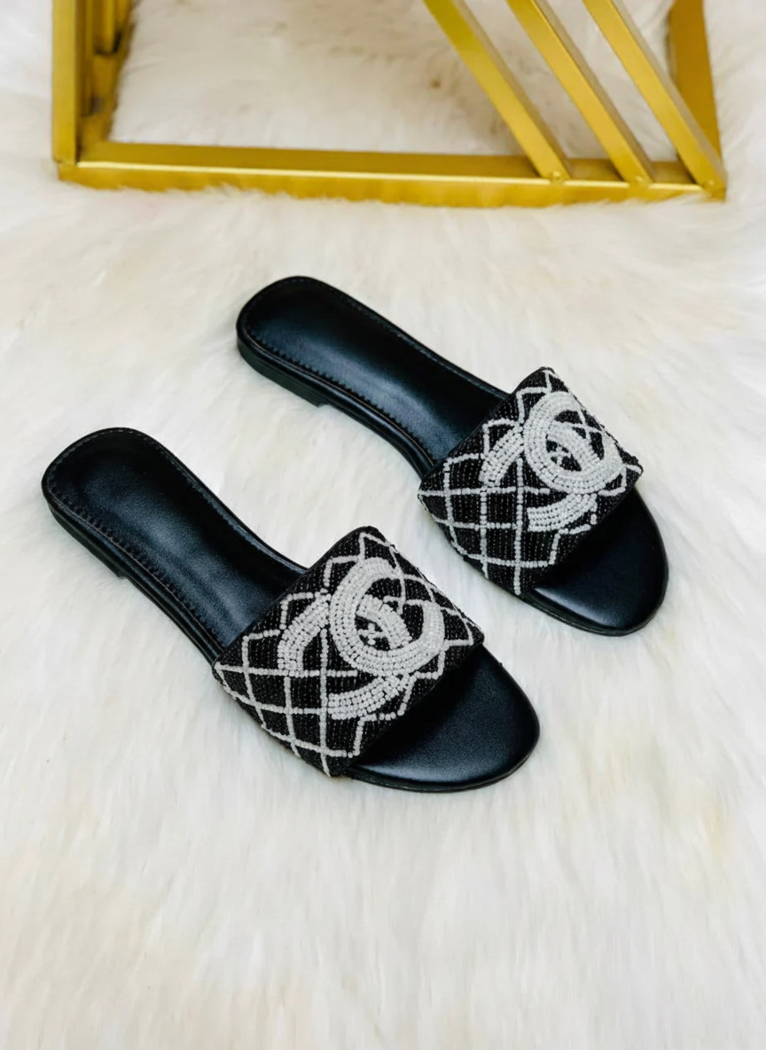 CHANEL OFFICIAL MODEL