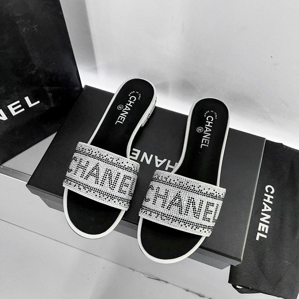 CHANEL FLAT