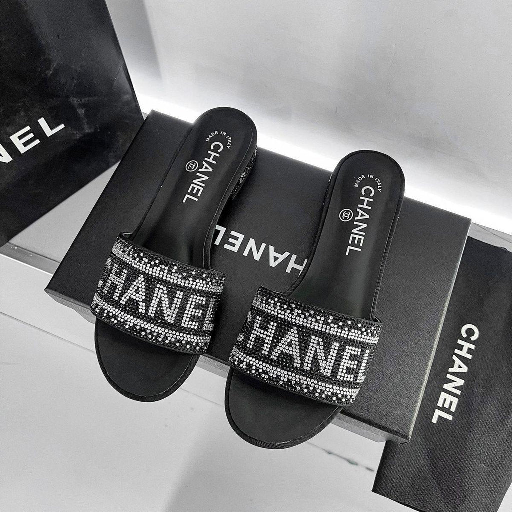 CHANEL FLAT